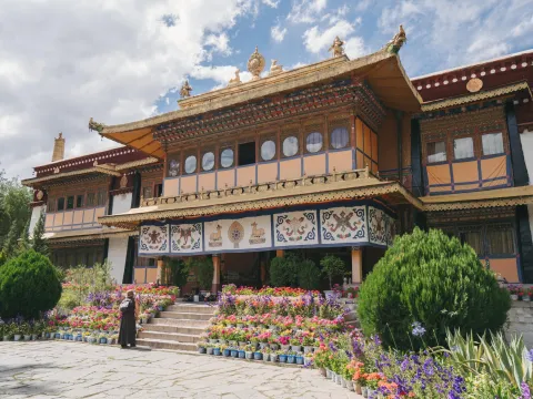 Kathmandu To Lasha Tour