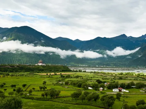 Glimpse of Tibet Tou