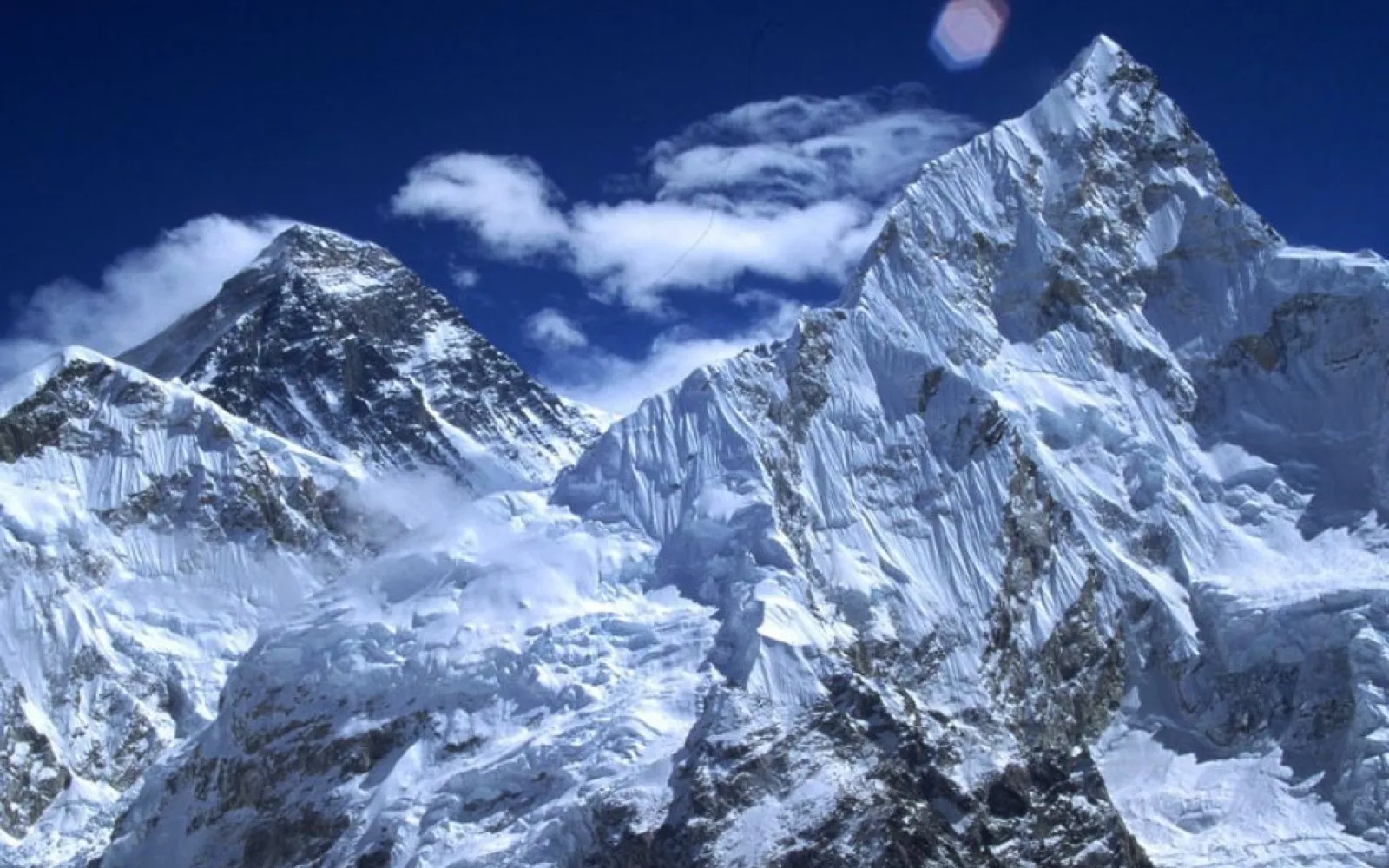 Mount Nuptse: A Complete Guide to the West Peak of Everest