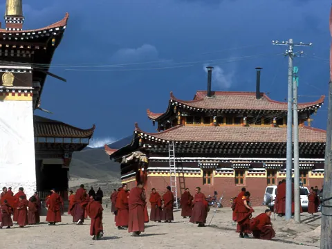 Bon Religion in Tibet: History of the Bön Kangyur and Tengyur