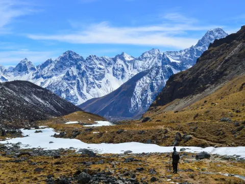 Everest Base Camp via Gokyo Lake and Chola Pass